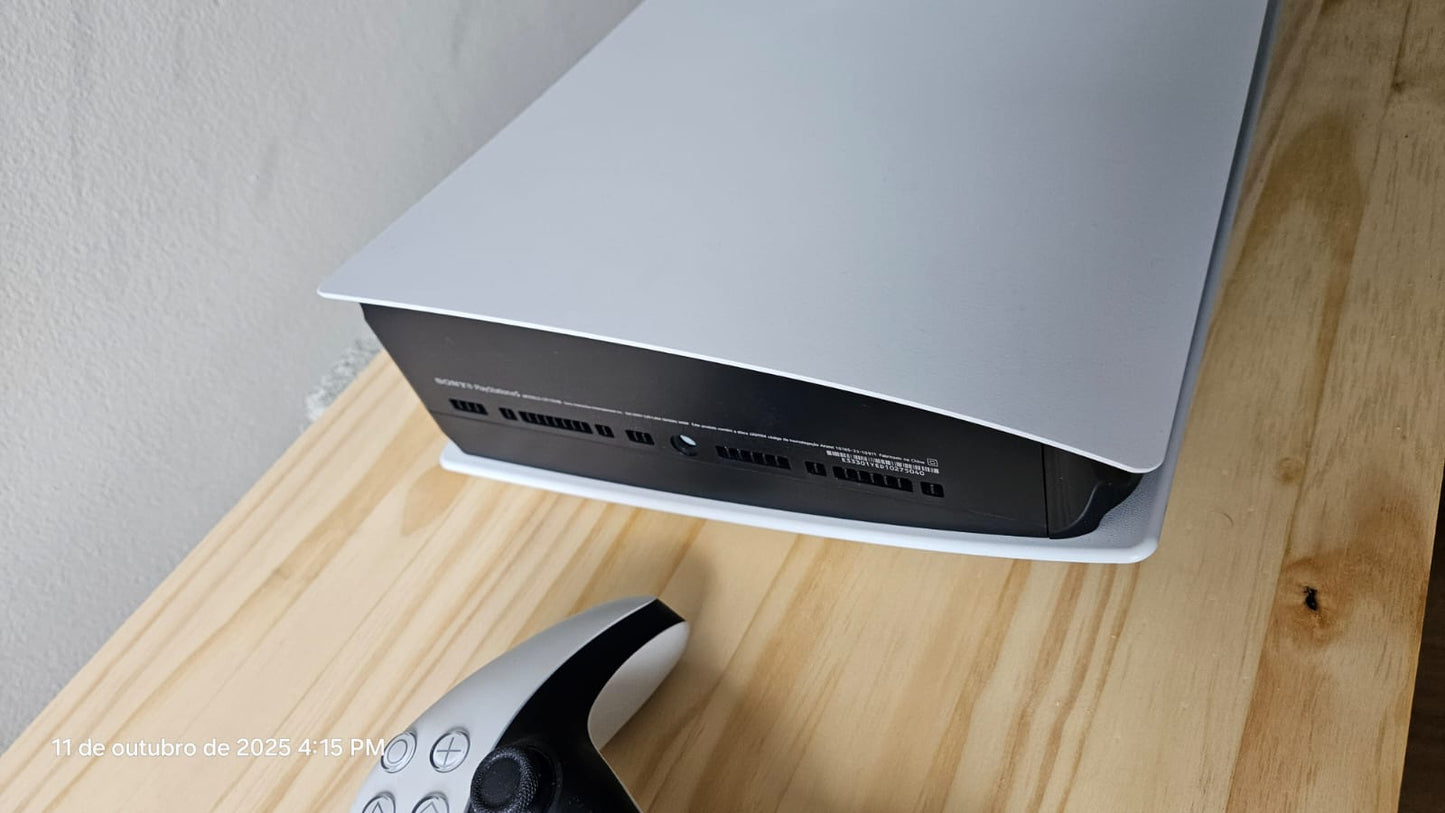 Playstation 5 Edição Digital - Semi-novo em perfeito estado