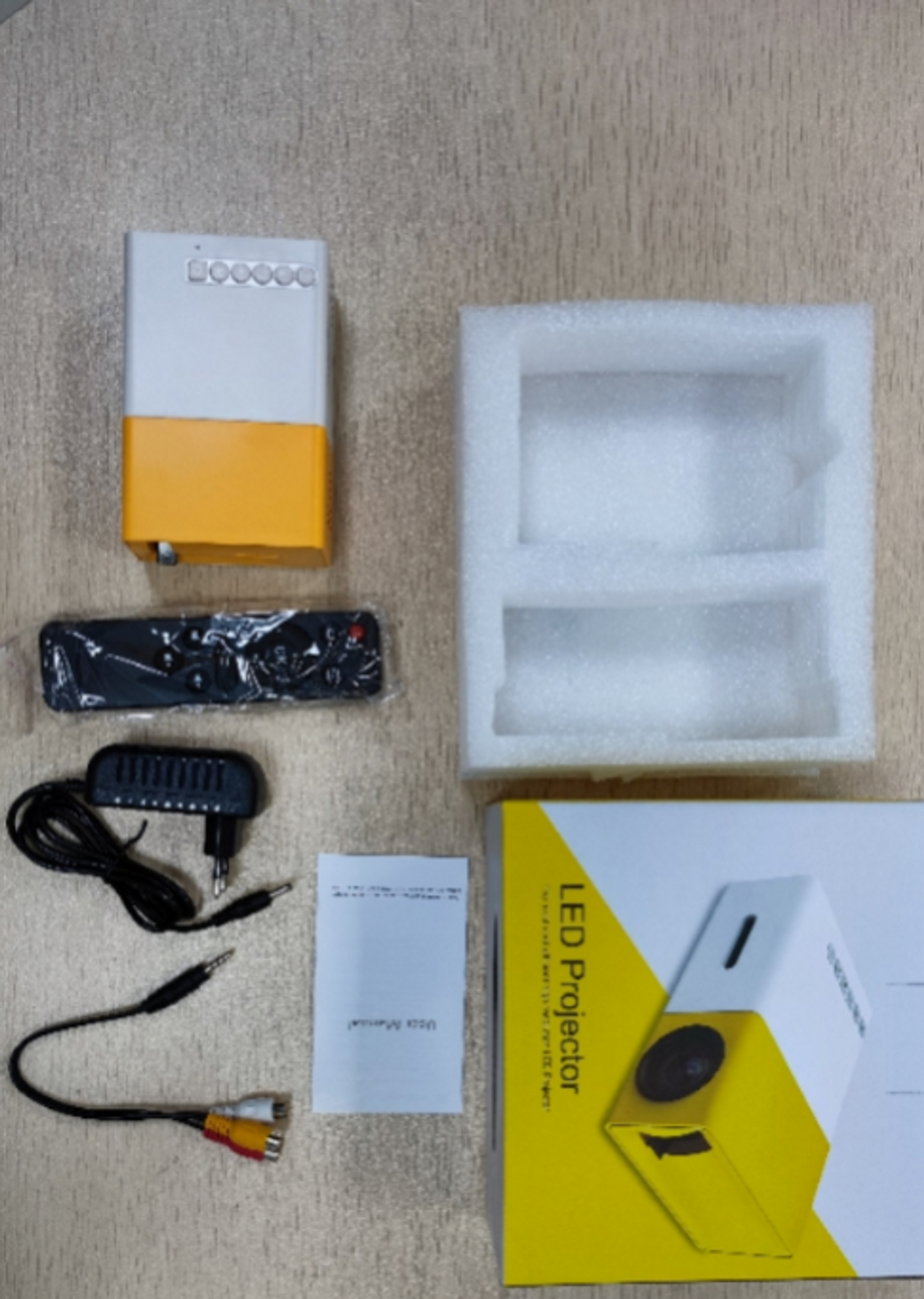 Projetor Led Portátil 1080p Hdmi Tv Pc